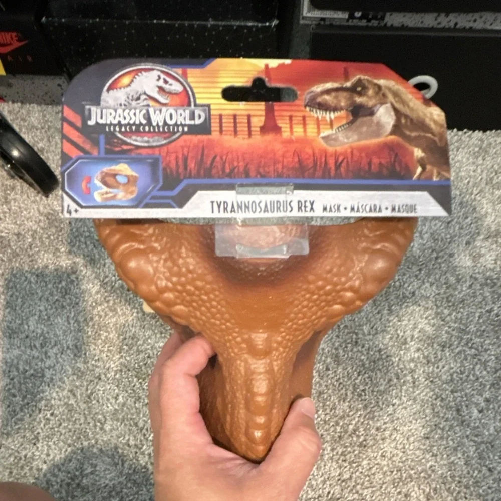 Mattel Jurassic World‎ Tyrannosaurus Rex Brown Dinosaur Adjustable Mask